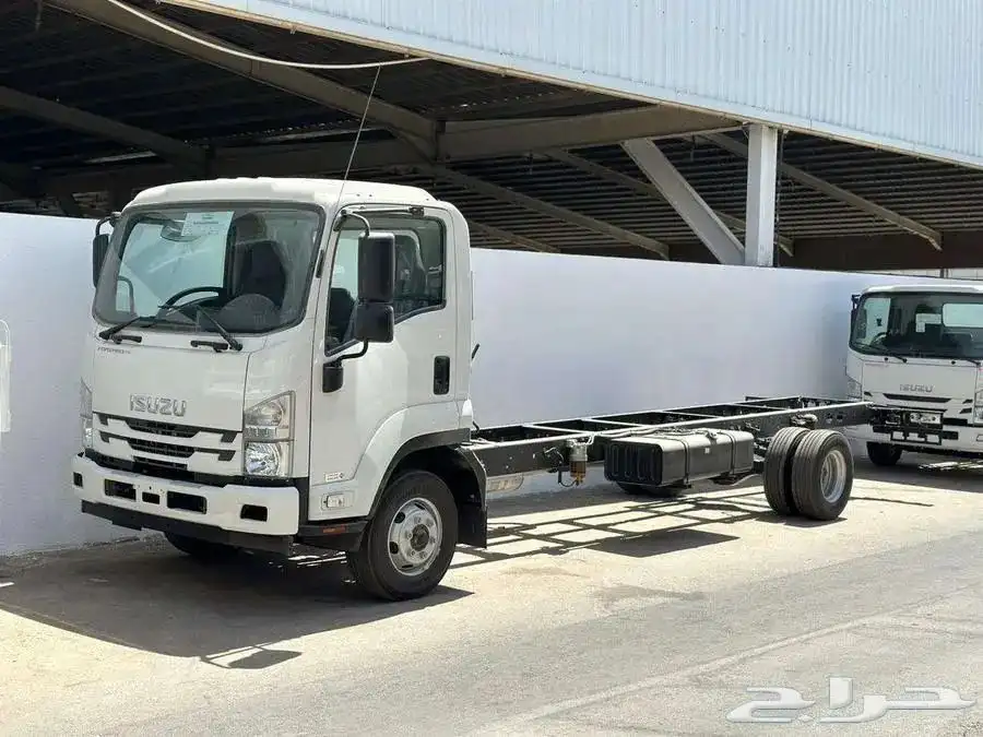ايسوزو دينا NPR   NQR   Fr   FSR 37