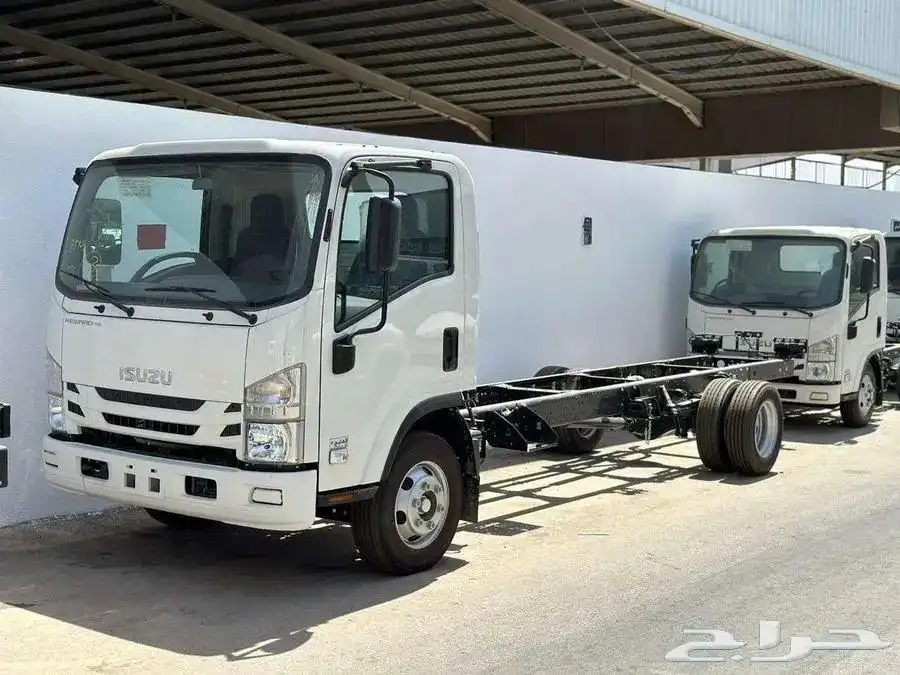 ايسوزو دينا NPR   NQR   Fr   FSR 39