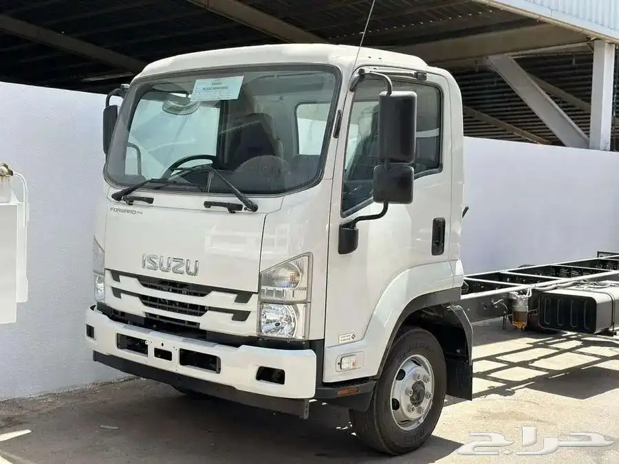 ايسوزو دينا NPR   NQR   Fr   FSR 28