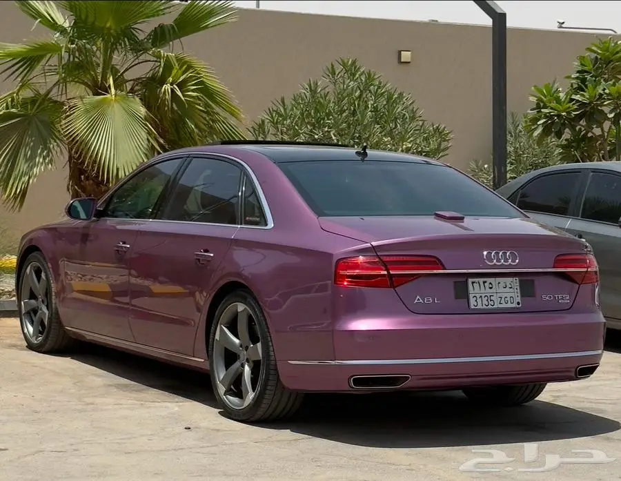 Audi A8 ( طلبية ) بحالة الوكالة 4