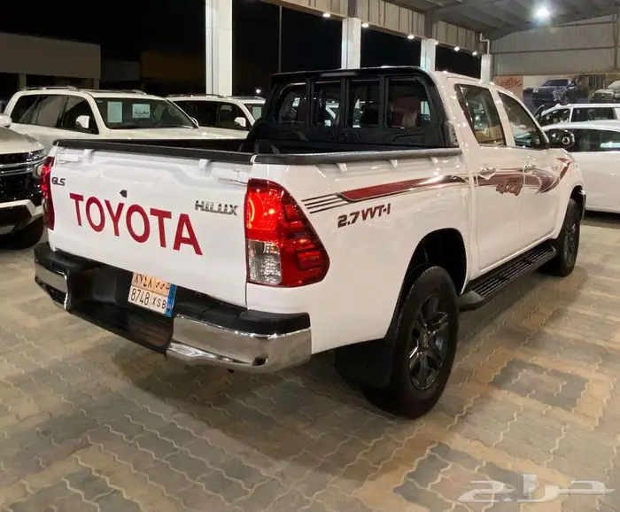 للبيع تويوتا هايلكس 2021 دبل فئة GLS فل ابشن خليجي 16
