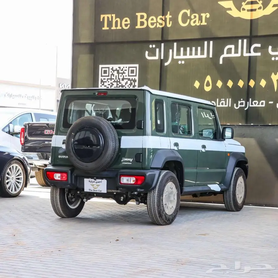 سوزوكي جمني خمس ابواب موديل 2025 4