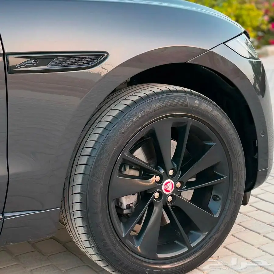 F-pace ( بلاك اديشن ) وكالة 17