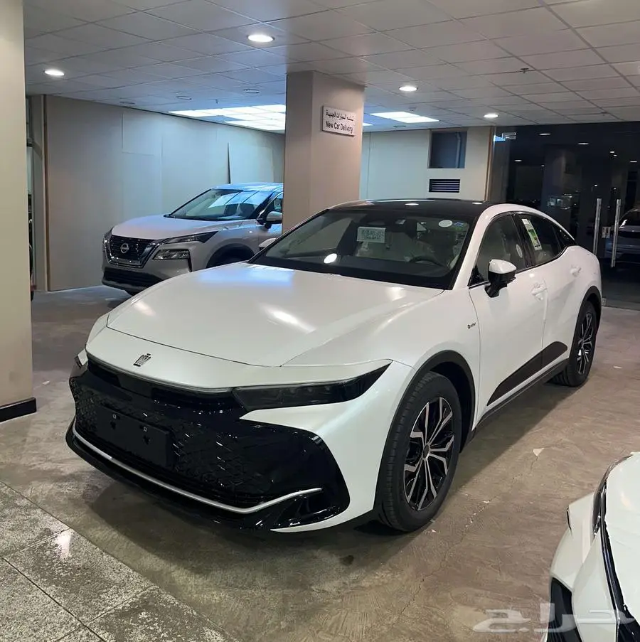 كراون بريميوم هايبرد بانوراما 2026 CROWN PREMIUM HYBRID 2