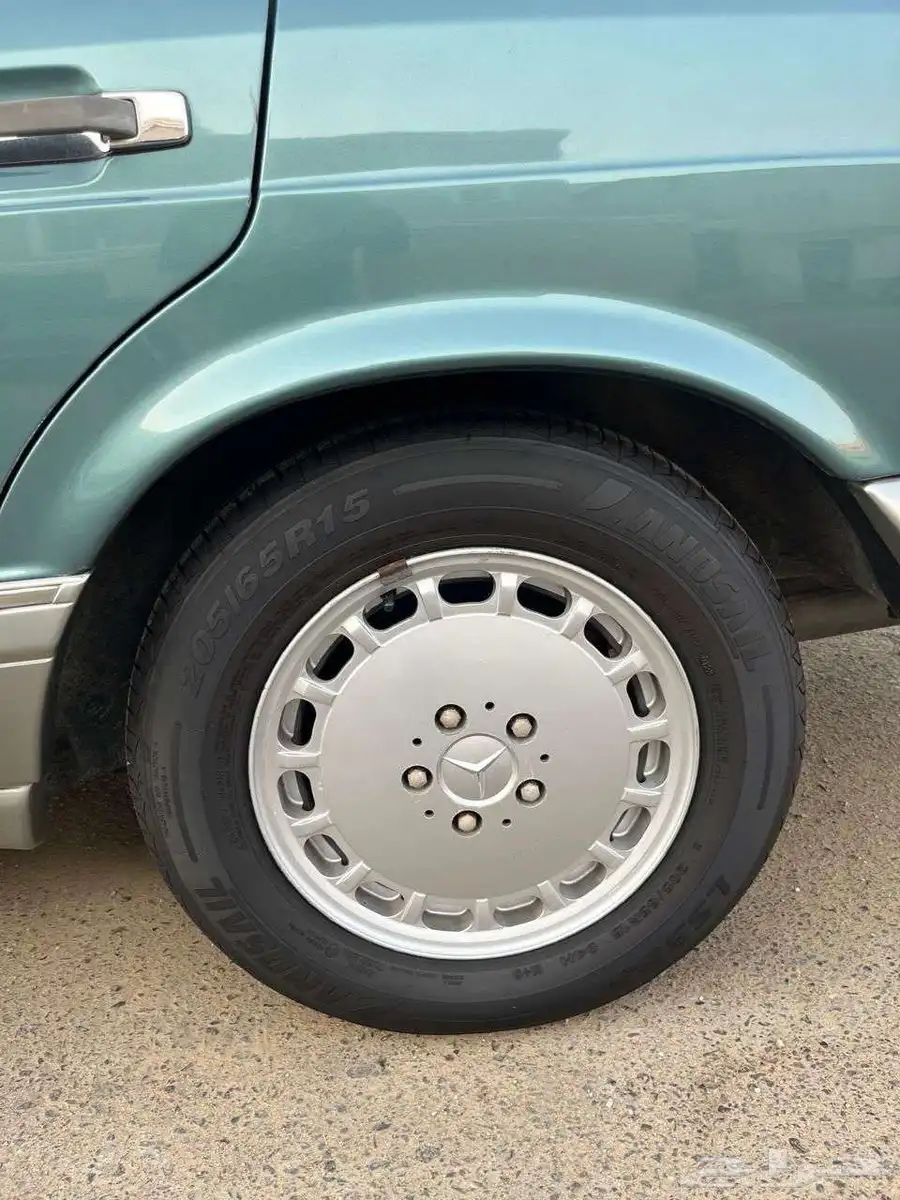 البيع مرسيدس مديل 88 11