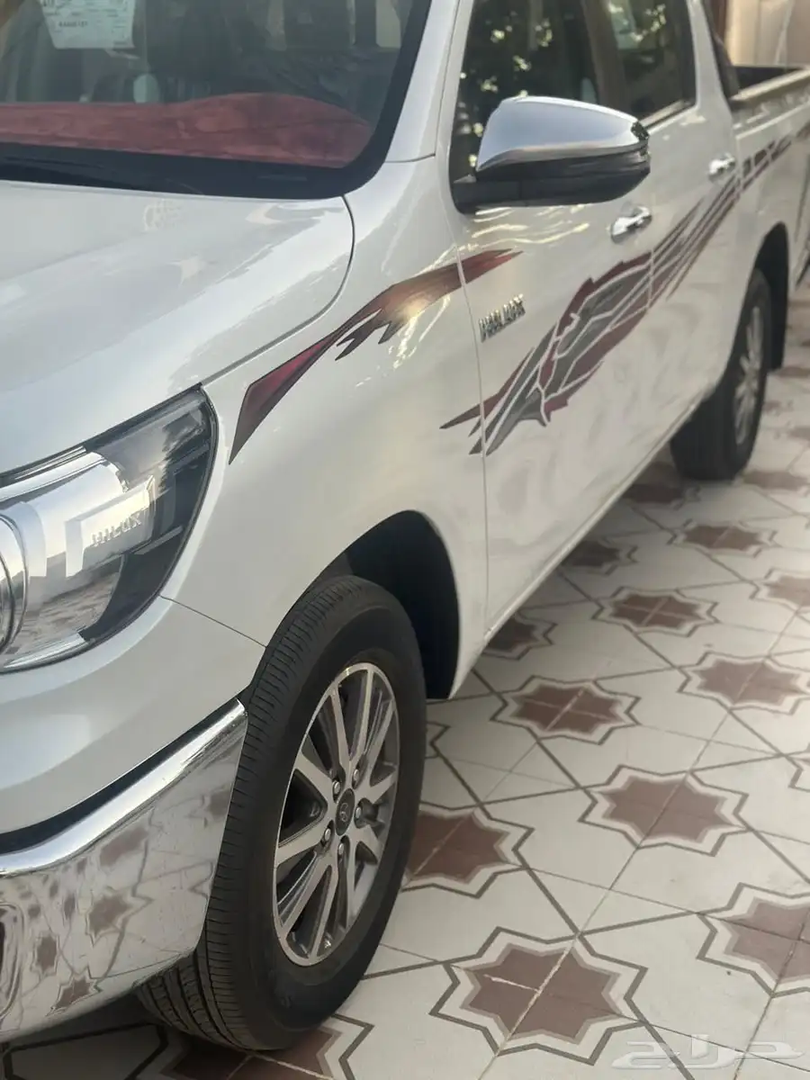 للبيع هايلكس 2024 غمارتين 5