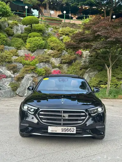 مرسيدس E300 2024 اسود 2