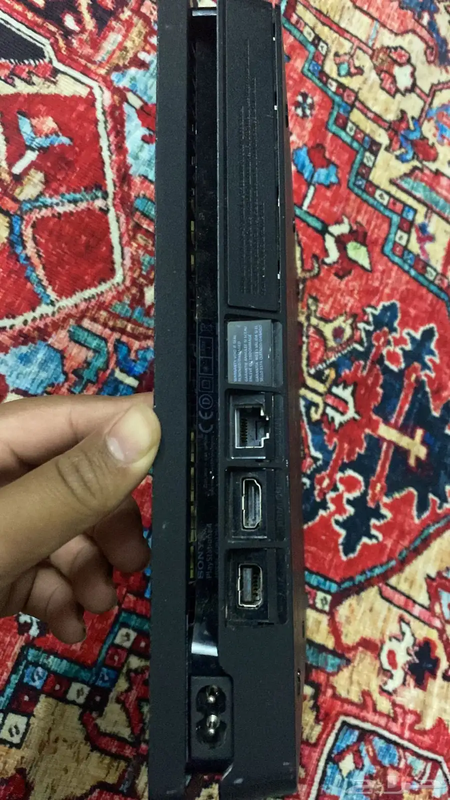 سوني للبيع مستخدم لثلاث سنين ونظيف 0