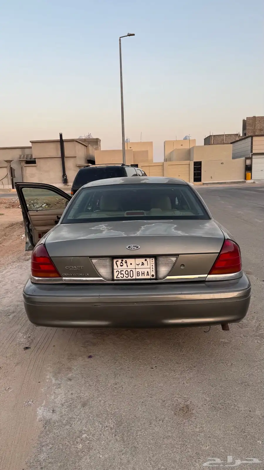 فورد 2003 كراون فكتوريا 3
