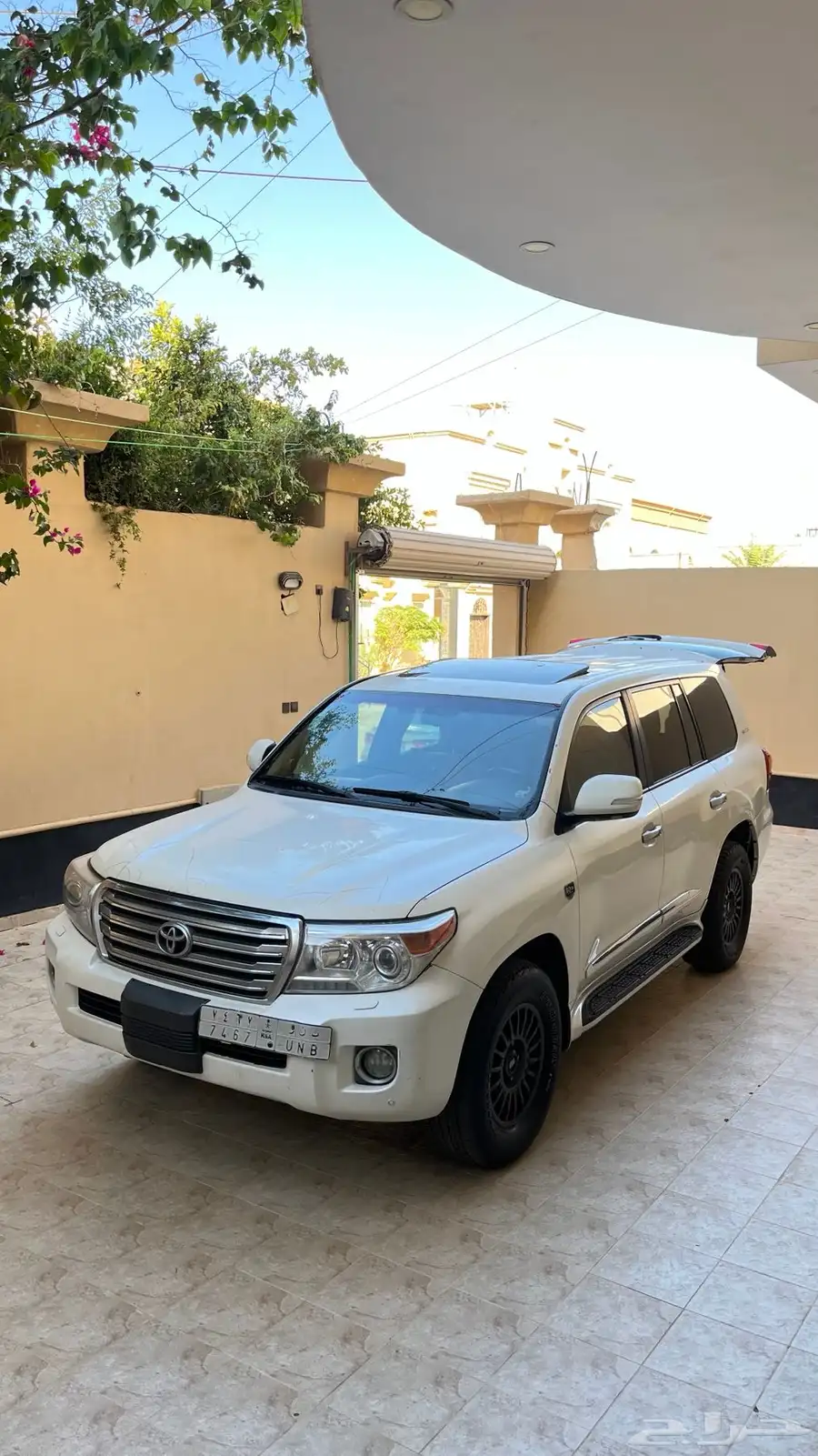 لاندكروزر VX.R 5.7 4