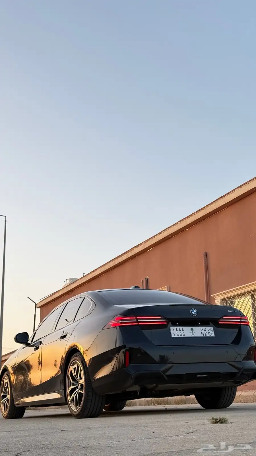 للبيع BMW 520i Mkit موديل 2024 1