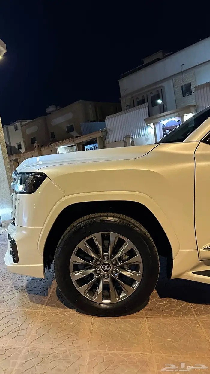 للبيع تويوتا لاندكروزر 2022 وكاله 12