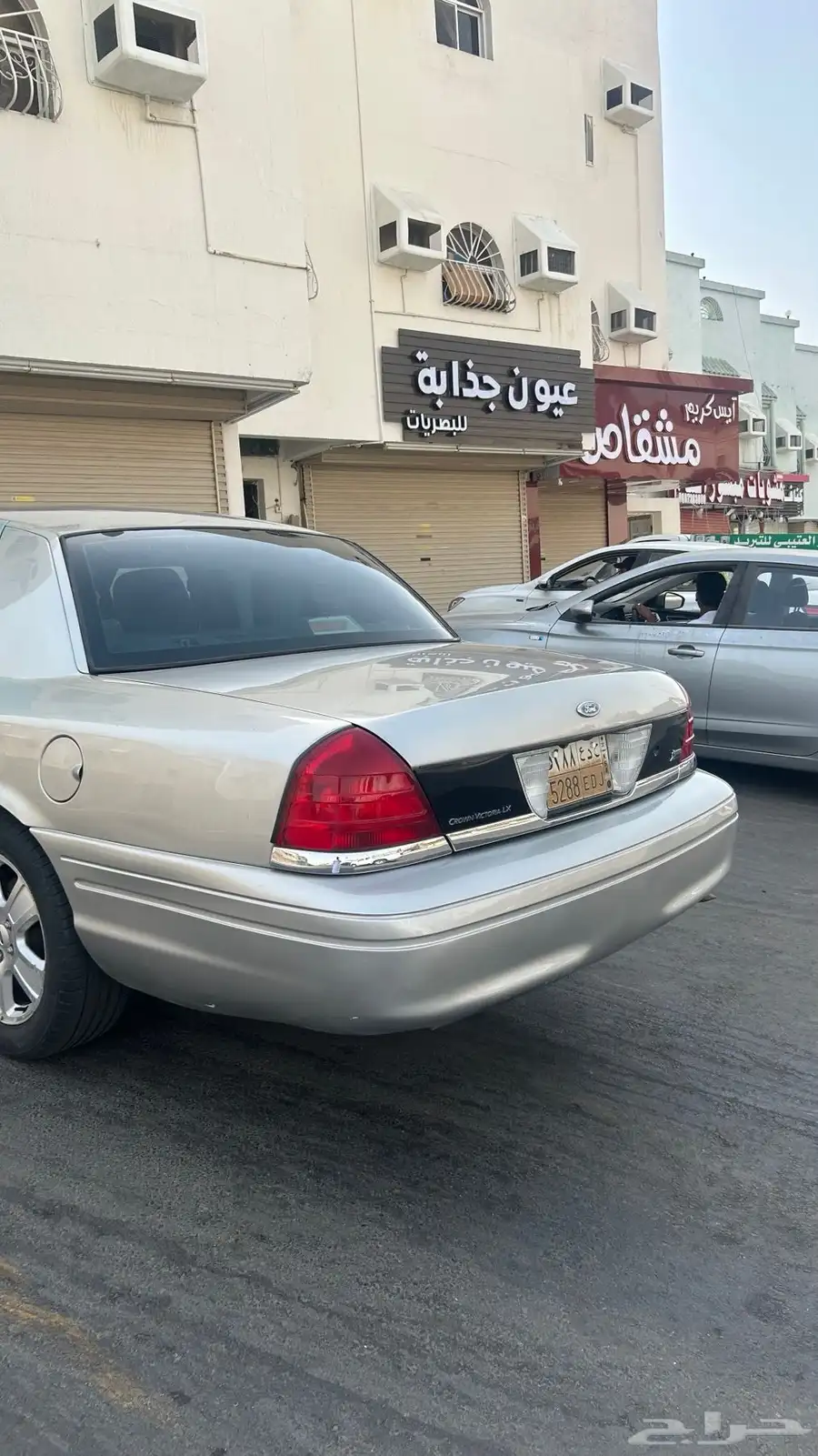 فورد كروان فيكتوريا 4