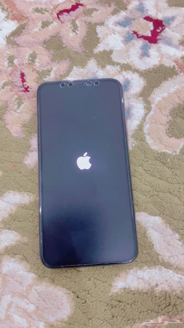 جوال ايفون xs ذهبي 256 جيجا 4