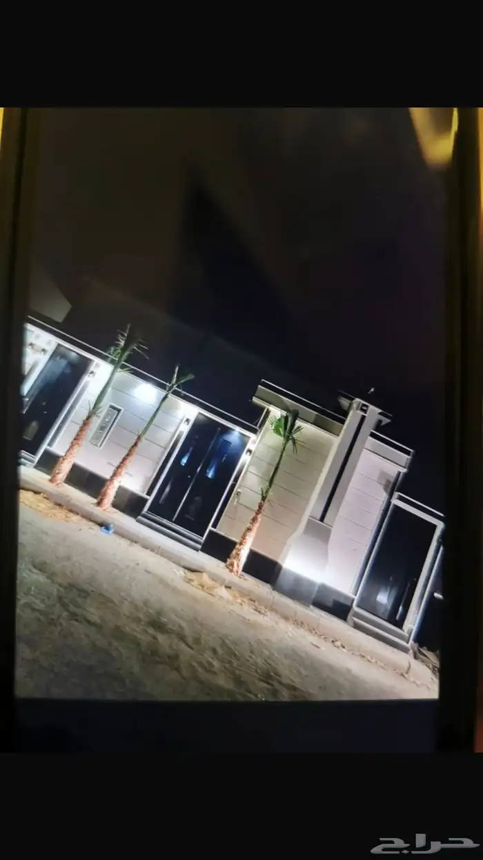 للبيع دور ارضي مؤسس شقق 0