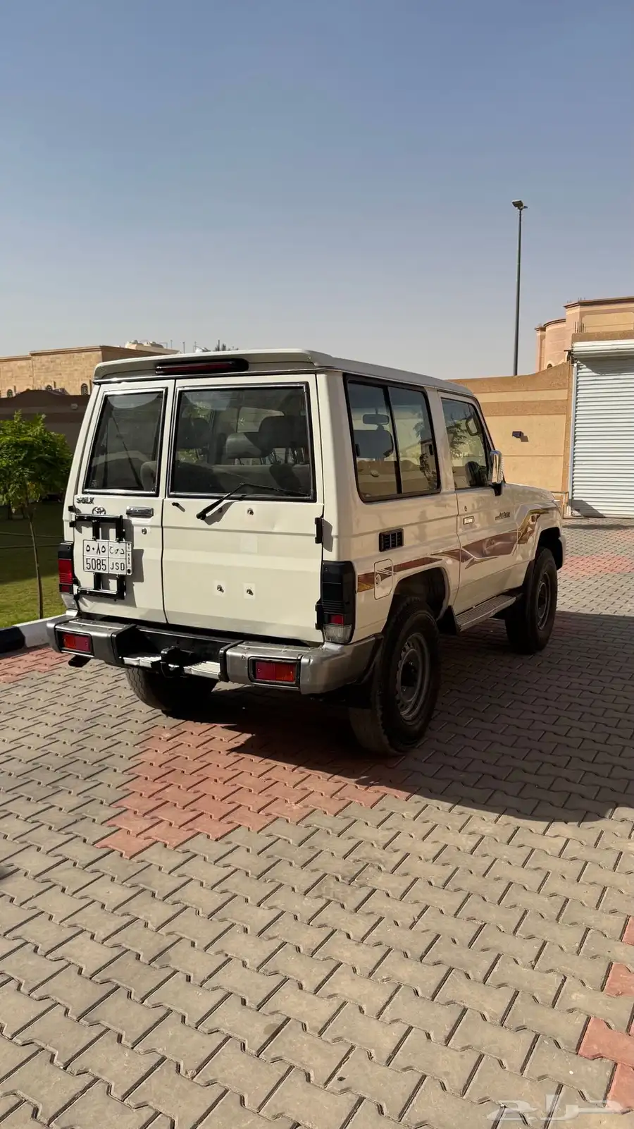 جيب ربع 18 2