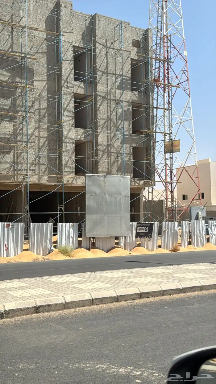 مطلوب مهندس ومشرف مشاريع مقاولات عامة 0