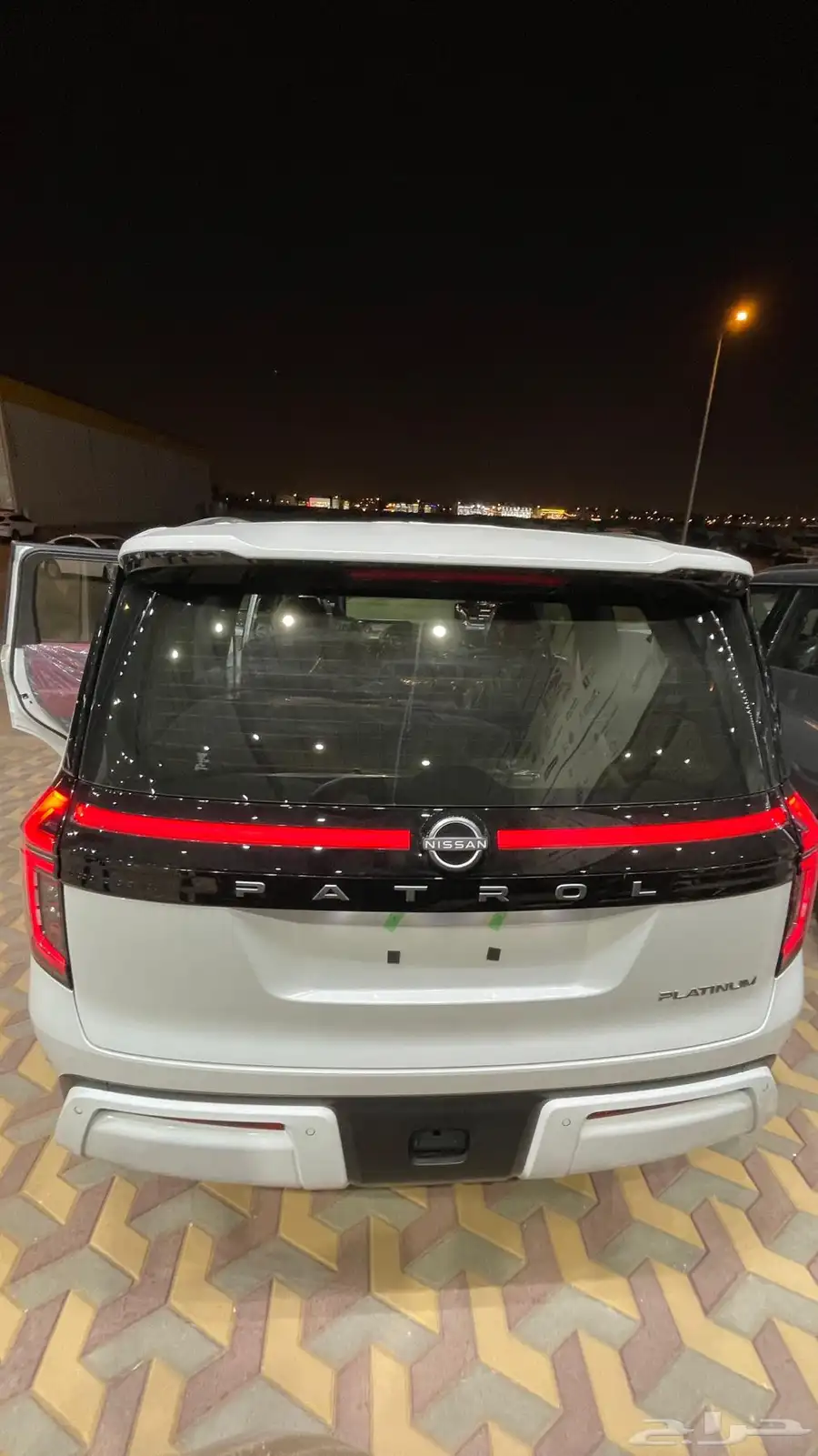نيسان باترول بلاتينيوم 3800cc موديل 2025 7