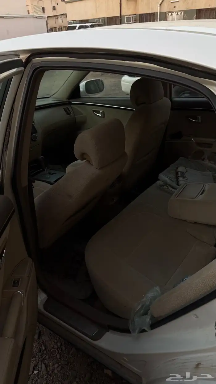 ازيرا 2009 للبيع المستعجل 5000 10