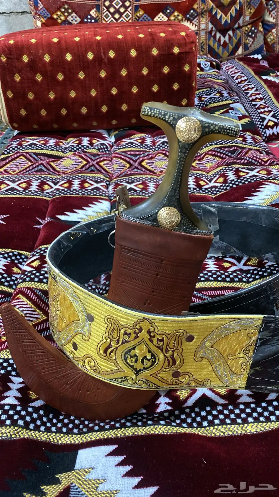 جنابي كفو نجرانيه فيها صنعانيه وفيه حك زراف وفيها قرن 2