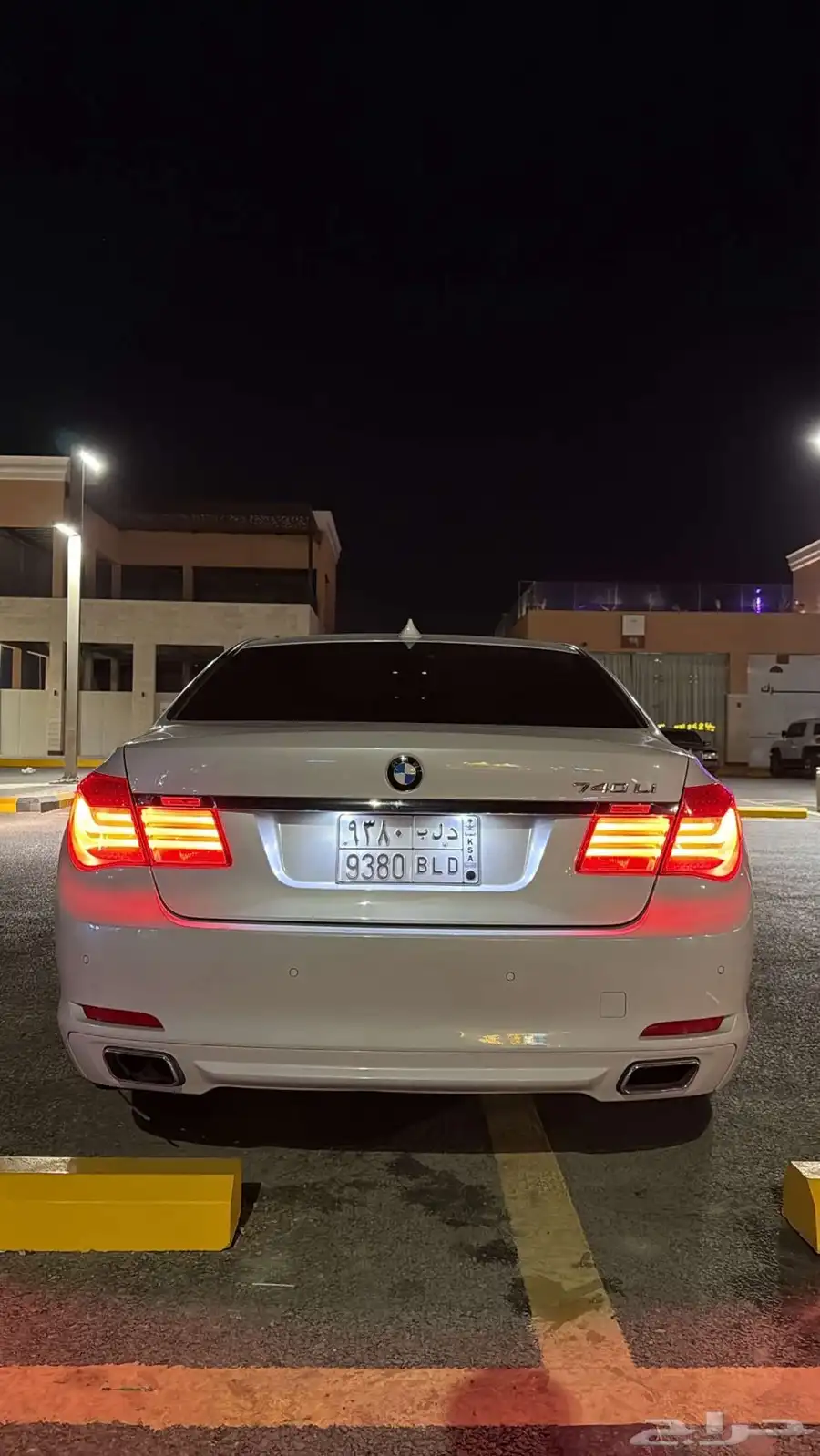 بي ام دبليو 740 موديل 2011 3