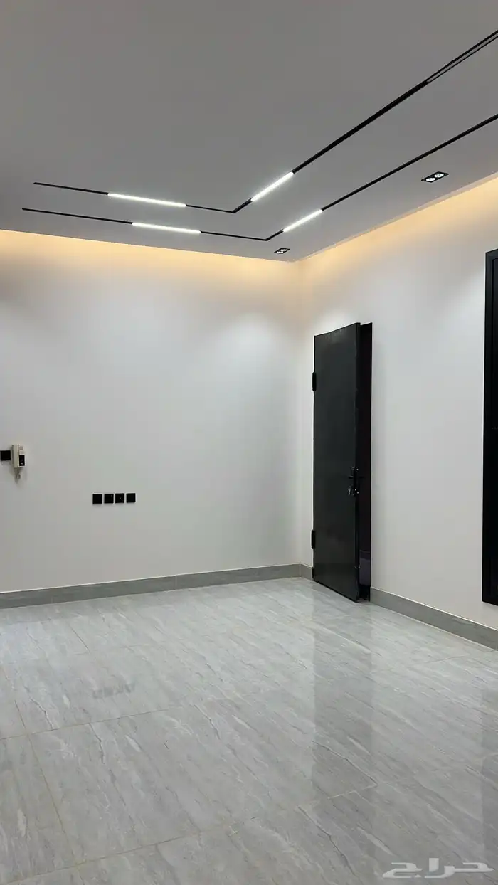 دور تاون هاوس للبيع في حي الندوة 7