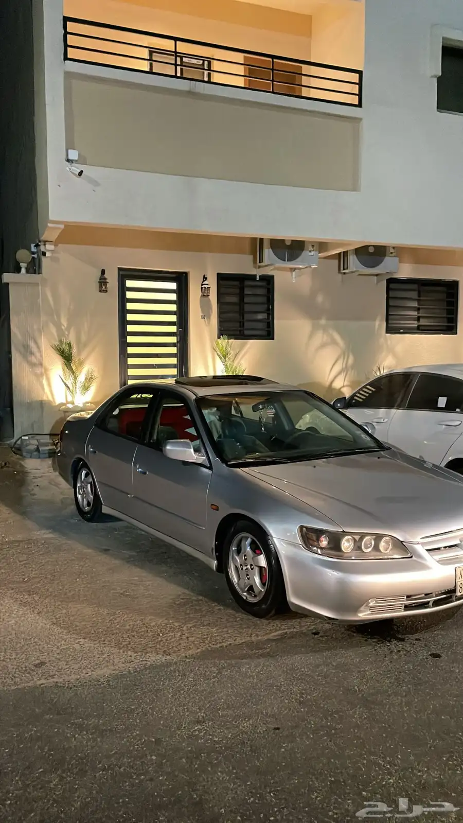 للبيع هوندا اكورد موديل 2002فل كامل 0