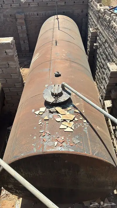 خزنات بنزين كبيره 1