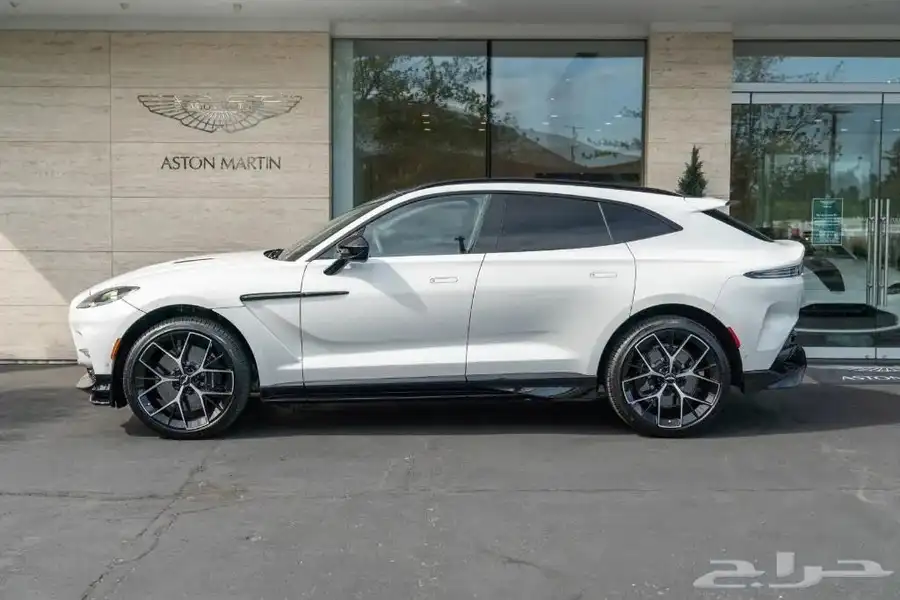 استون مارتن دي دبي اكس 2024 Aston Martin DBX 707 3
