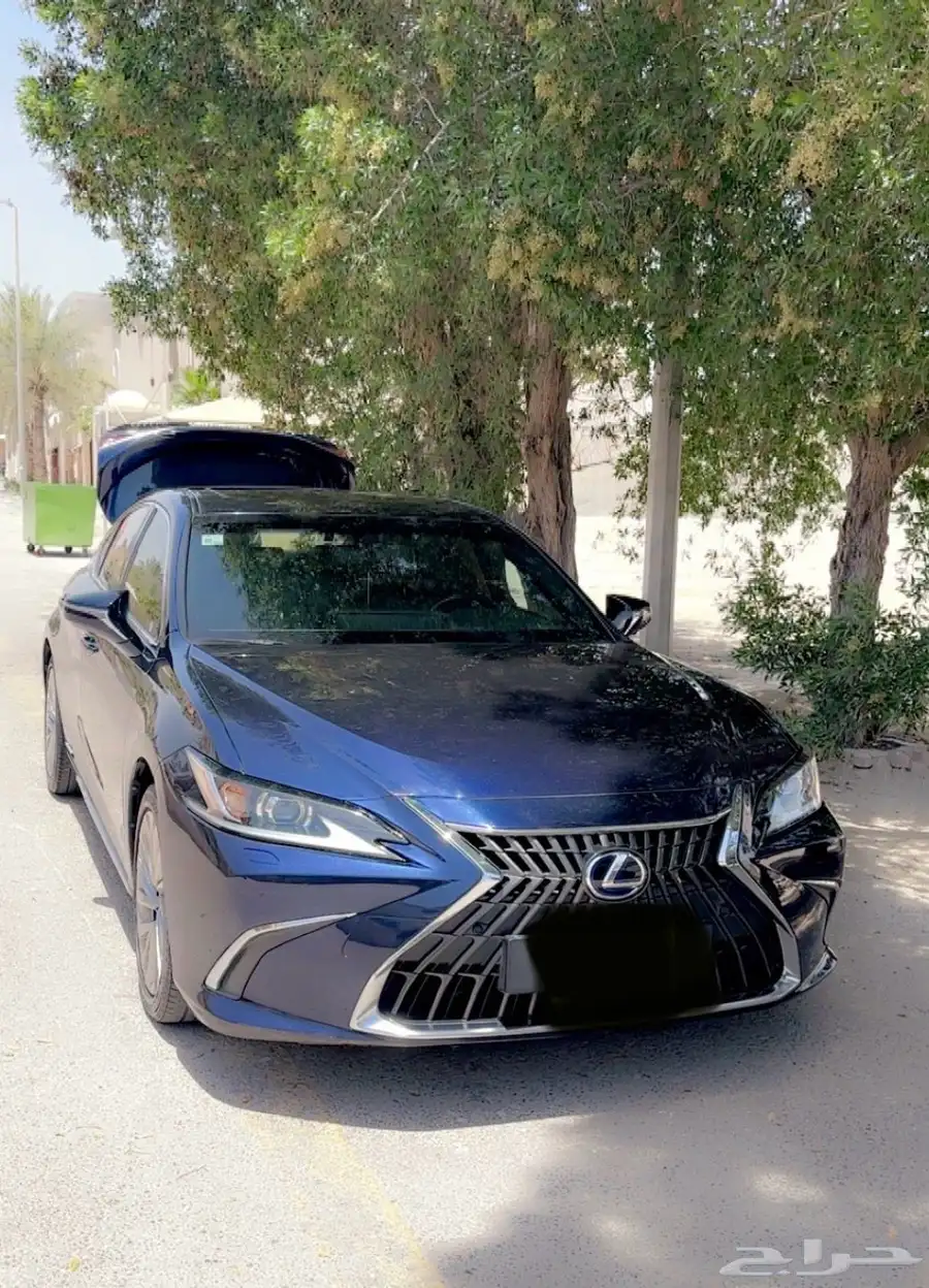 للبيع لكزس ES 300h هايبرد عبداللطيف جميل ممشى 35 ألف فقط 3