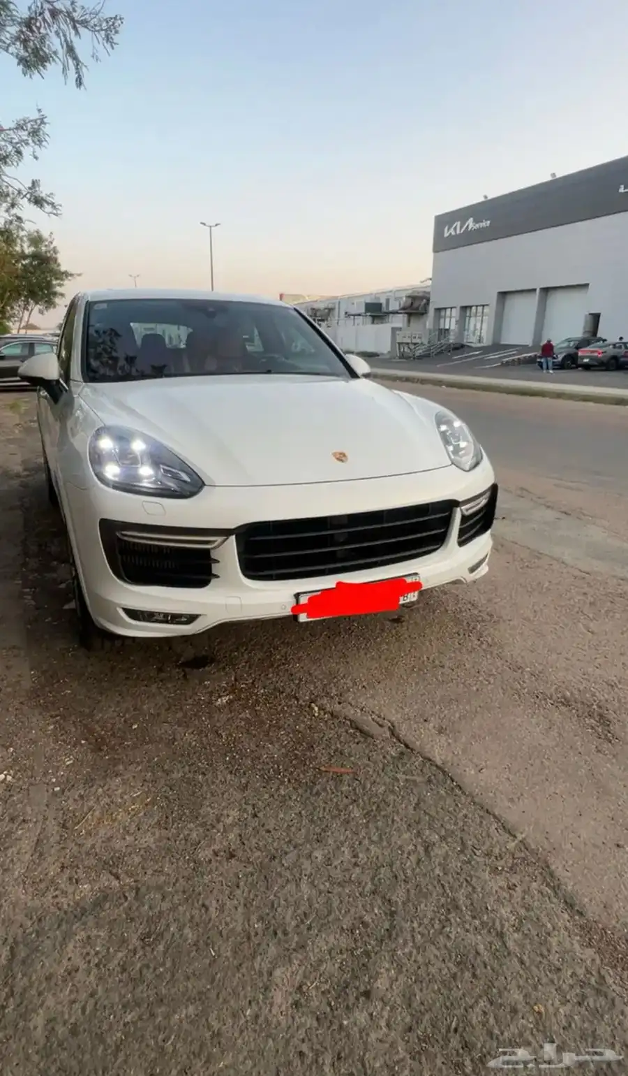بورش كايين gts ابيض داخلي احمر 0