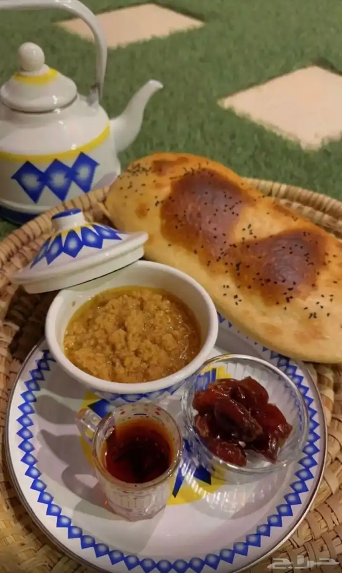 سمن بقر شغل الوالده نظيف فيه كيلو ومعه علبة قشد 4
