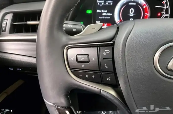 لكزس الترا لاكجرى LEXUS ES 300H ULTRA LUXURY موديل 2021 15