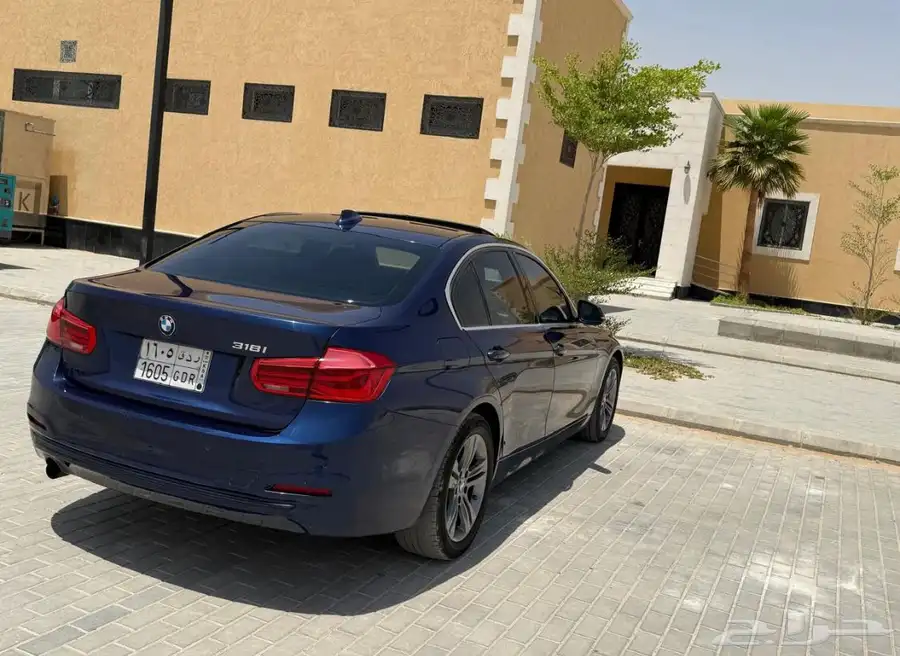 بي ام دبليو 8