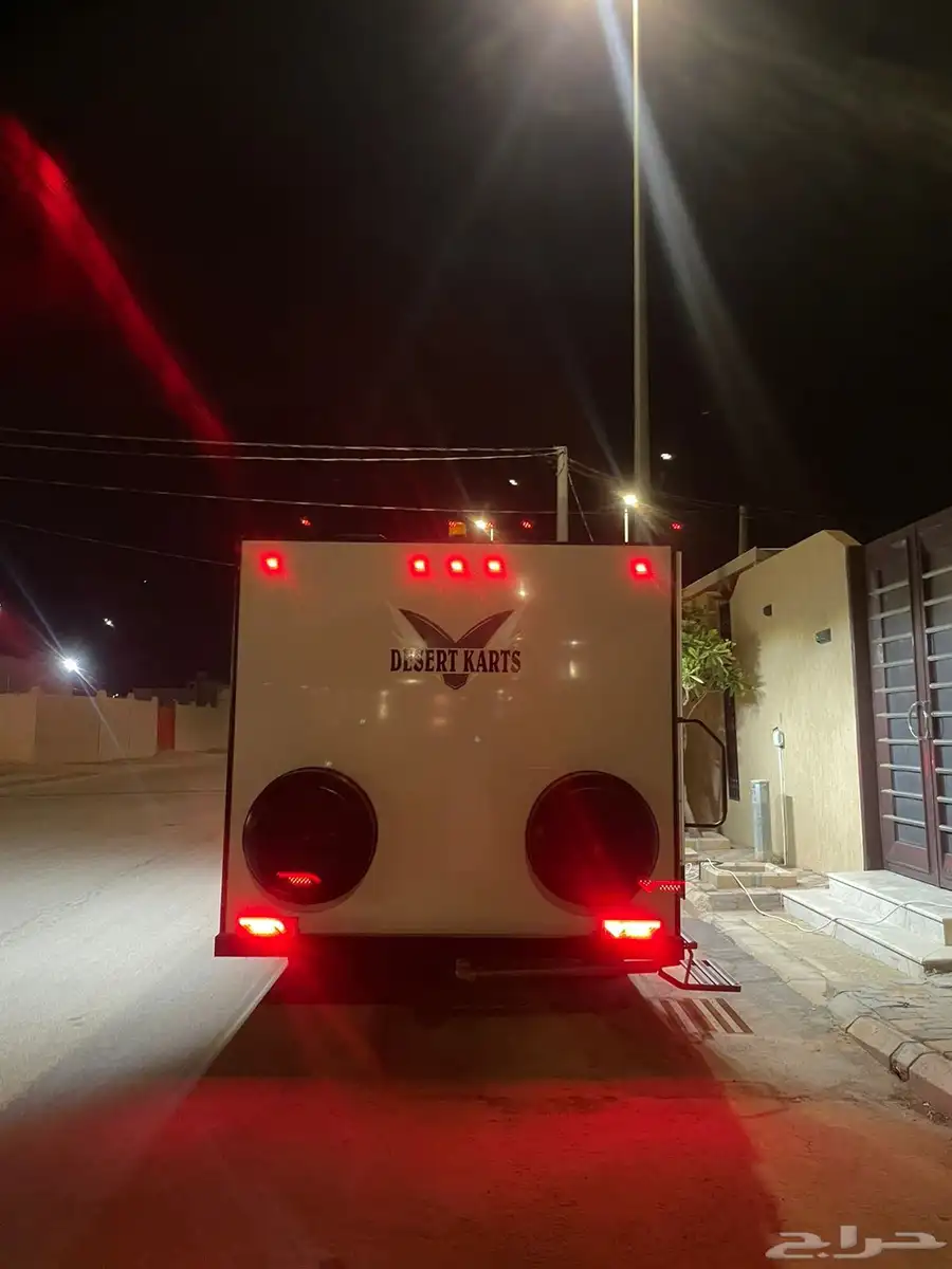 للبيع كرفان شبه جديد 20