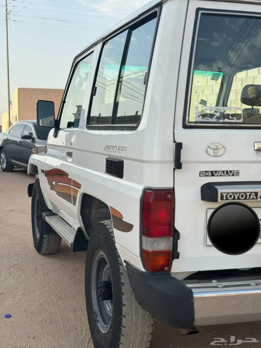 ربع ابيض نظيف 6