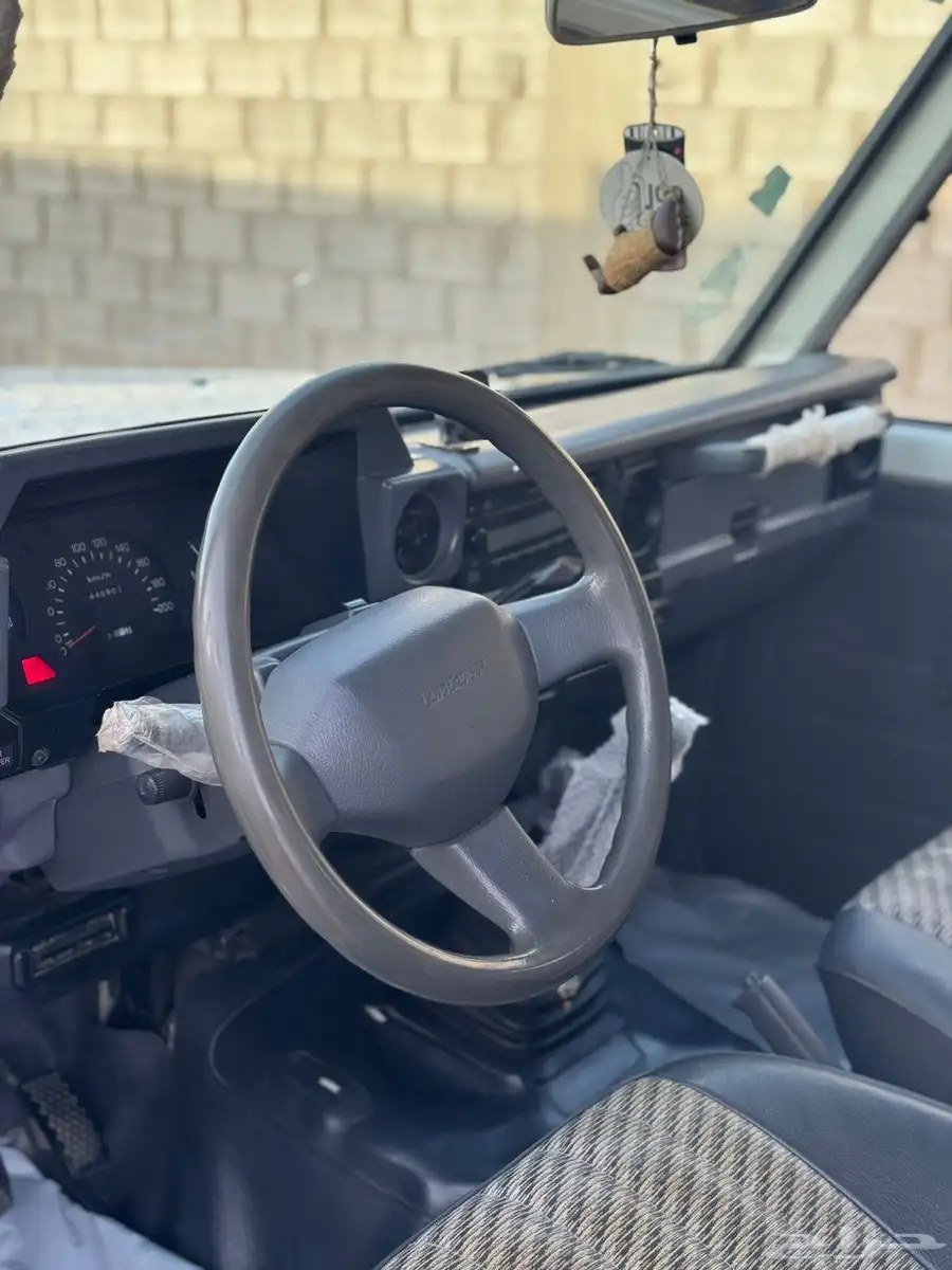 ربع ابيض نظيف 17