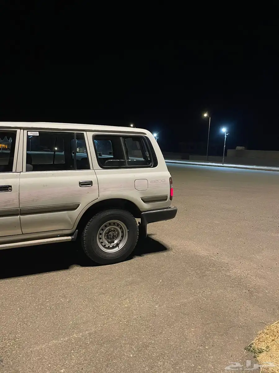 صالون 93 5