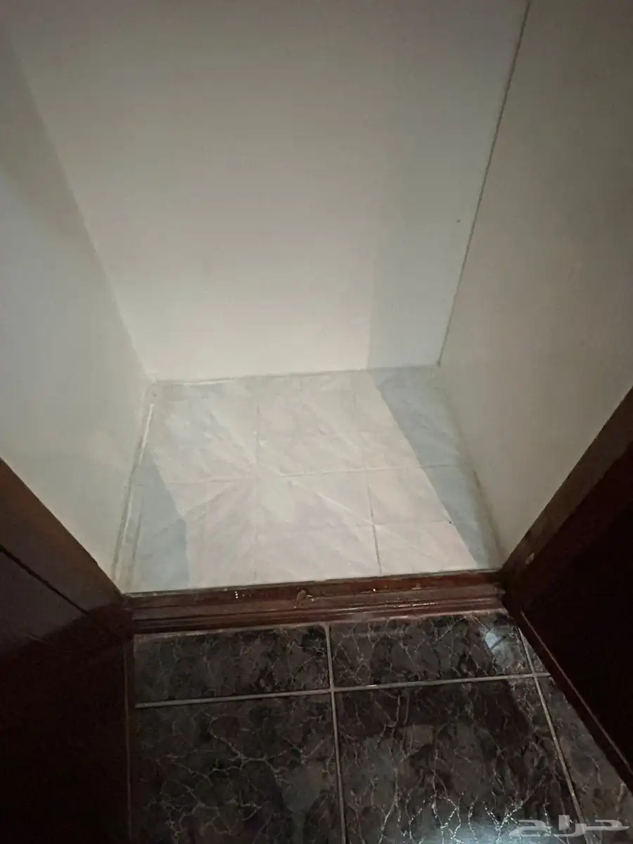 فيلا مع مزرعة للبيع في حي البركة (العيون) 30