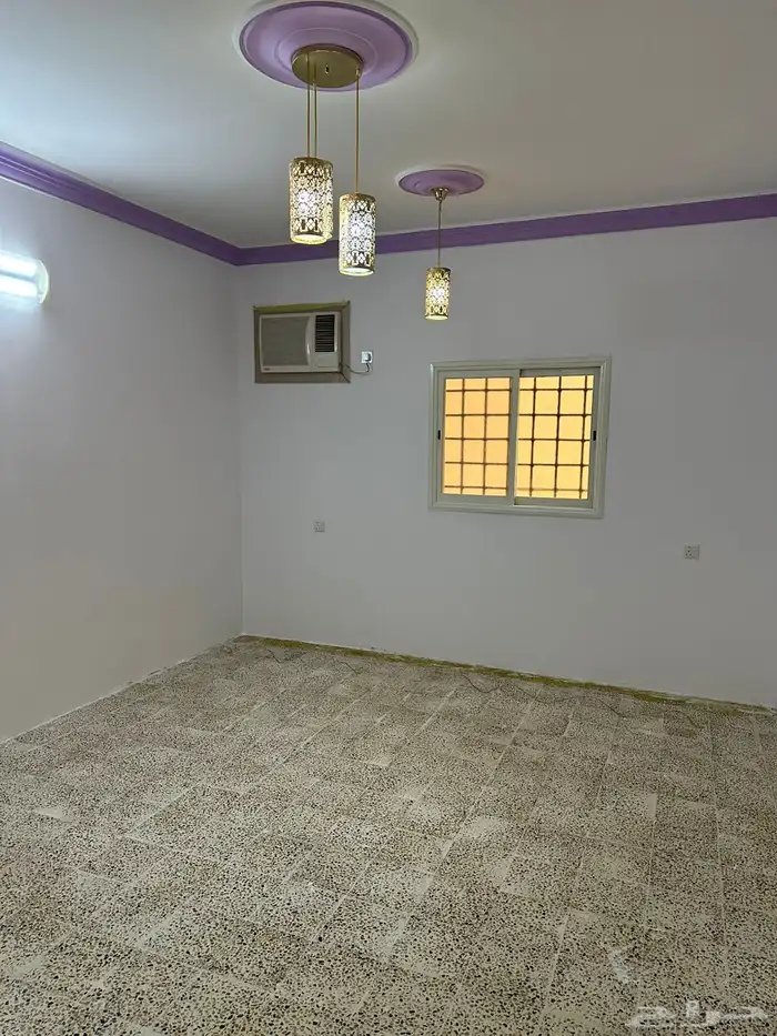 دور 6 غرف و صاله نظيف جدا للإيجار أبها حي شمسان .. البصره 5