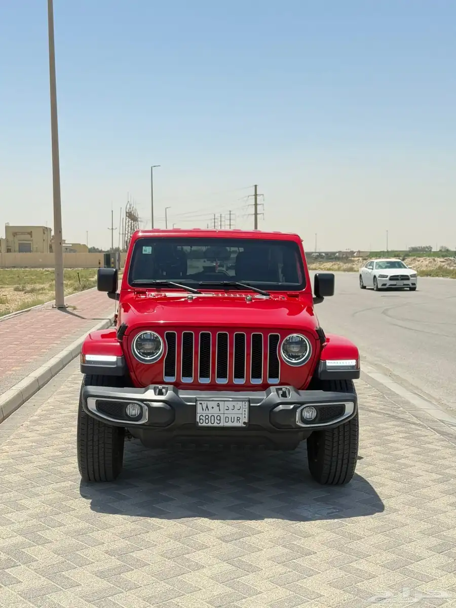 جيب رانجلر 2023 صحارى 2