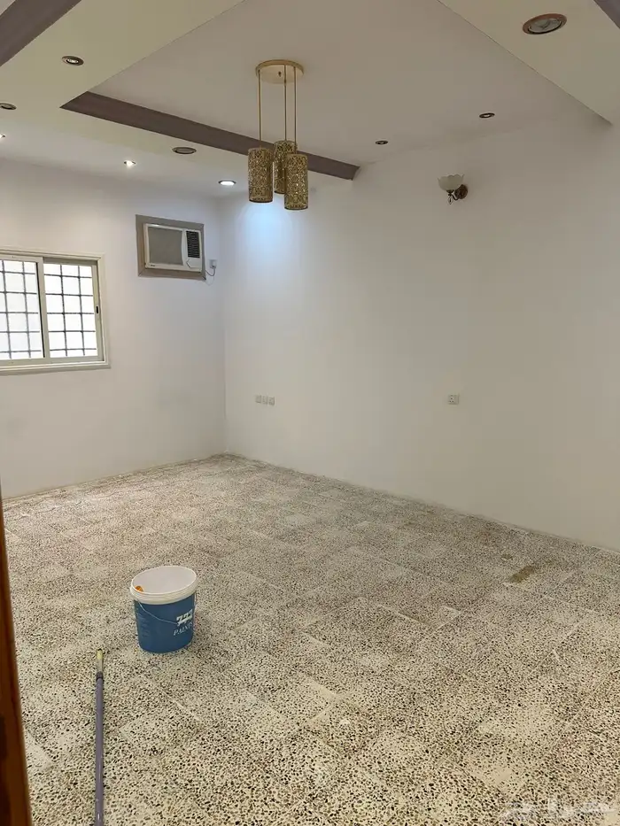 دور 6 غرف و صاله نظيف جدا للإيجار أبها حي شمسان .. البصره 6
