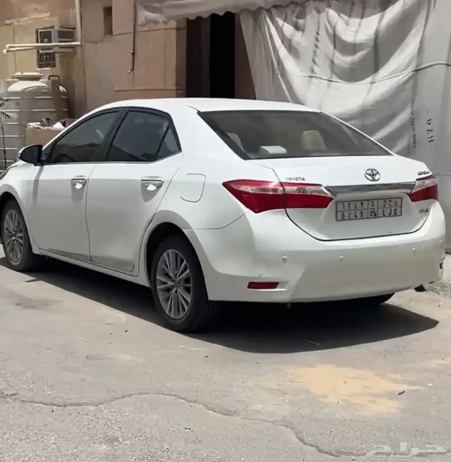 كورلا للبيع ممشى سياره 500ألف 0