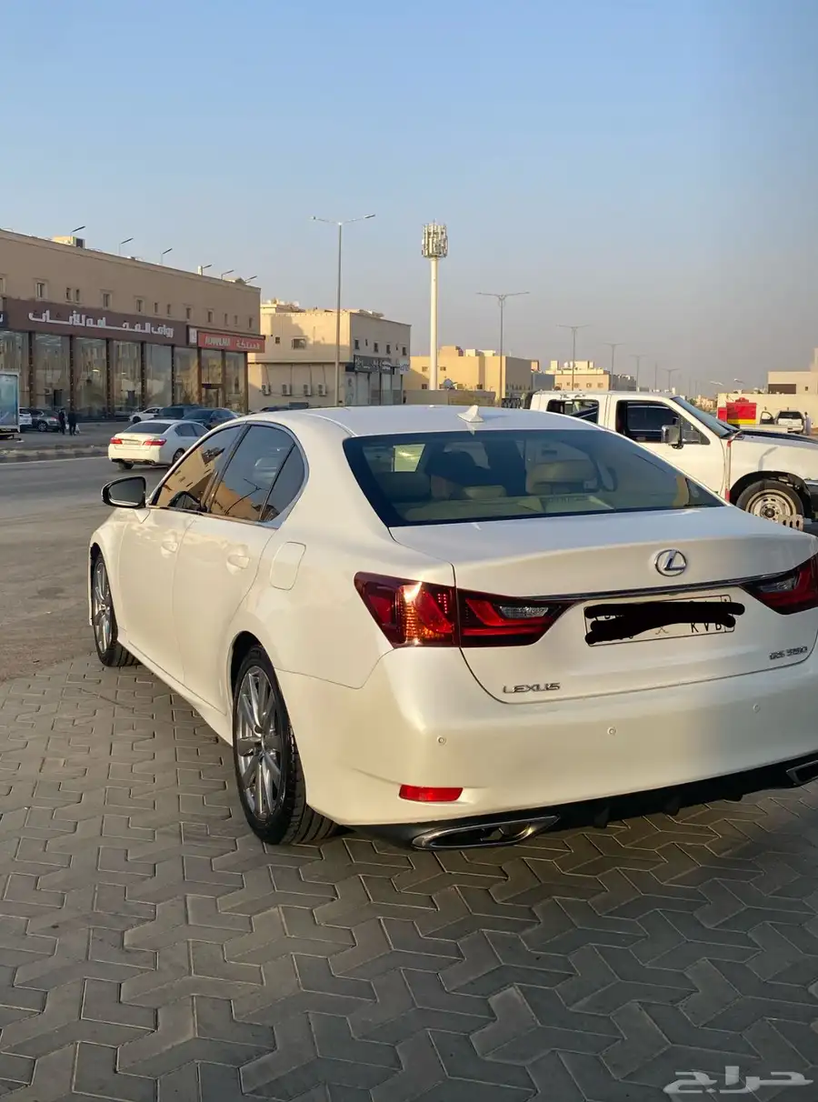 لكزس GS 2013 1