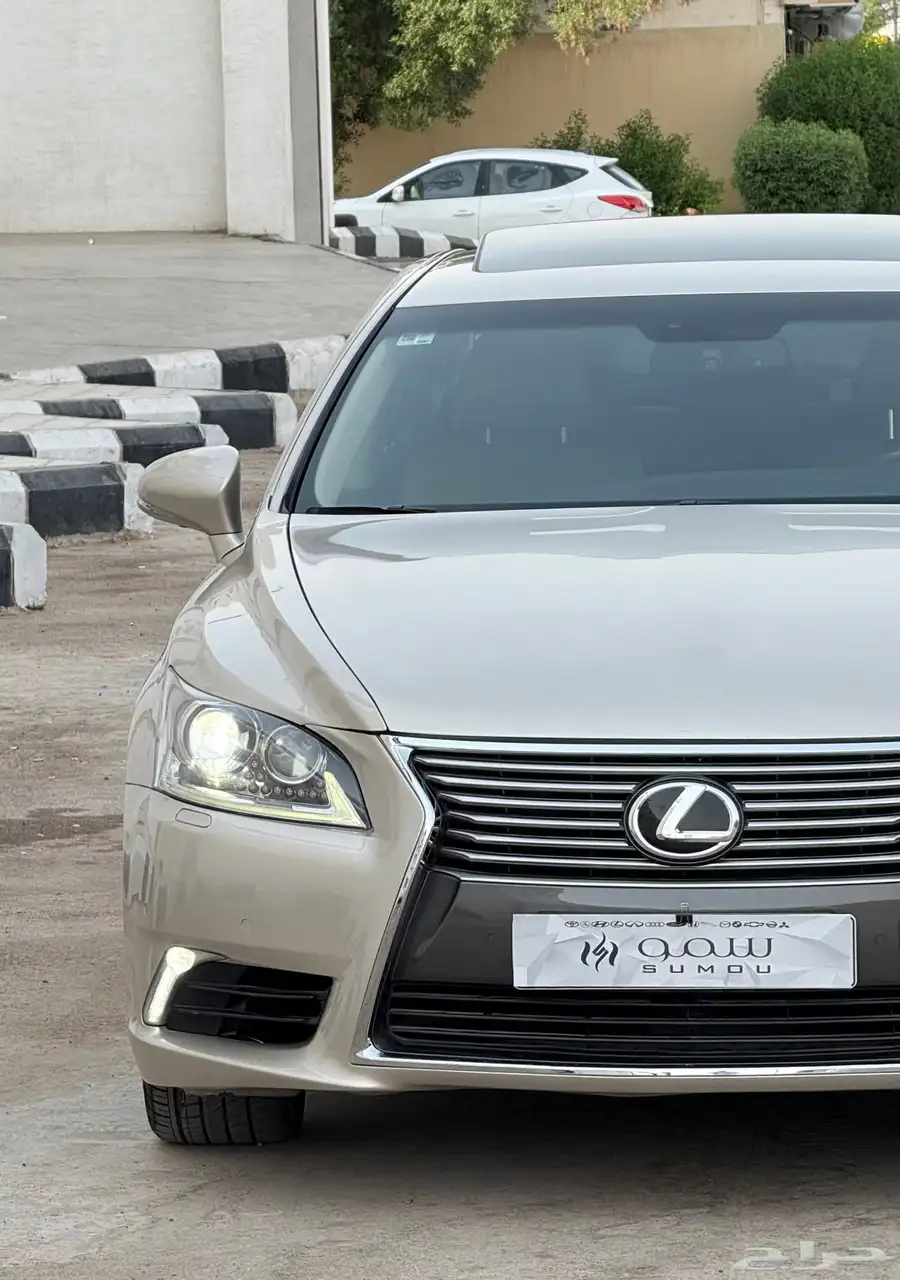 لكزس LS460 موديل 2013 5