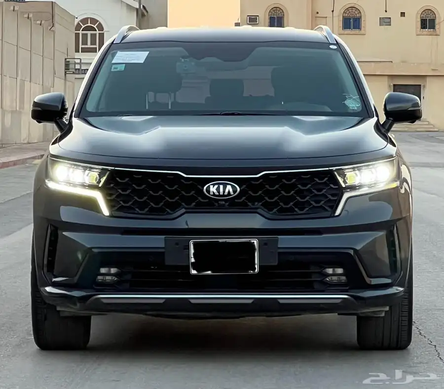 كيا سيرنتو للبيع 10