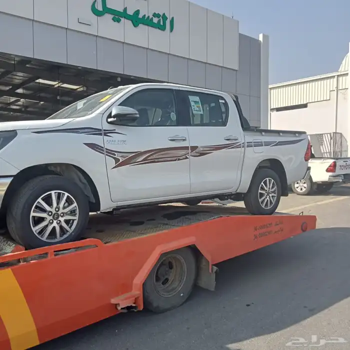 هايلوكس 2025 بنزين GLX2 اصفار كاش وبنوك 15