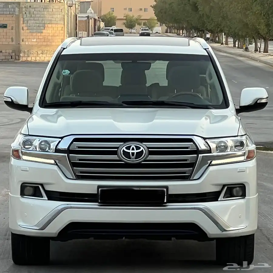 جيب لاندكروزر-2018GXR سعودي 0