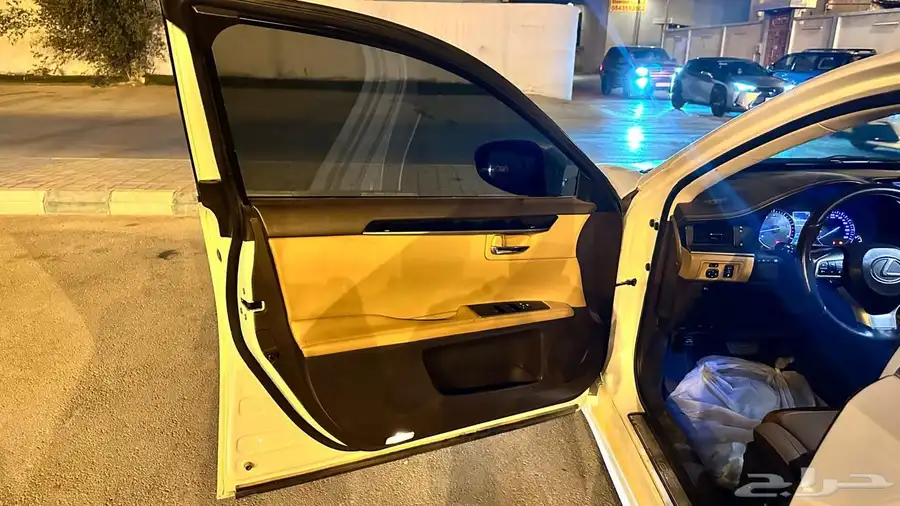 لكزس ES 350 2016 9