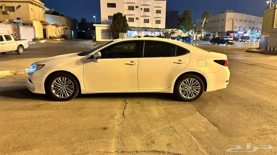 لكزس ES 350 2016 1